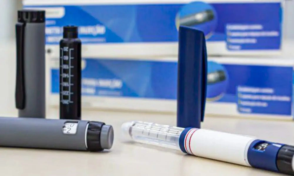 Uso de canetas emagrecedoras por idosos requer cuidados, diz geriatra