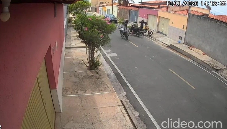 Veja vídeo: Falso entregador rende homem e rouba pertences em Teresina