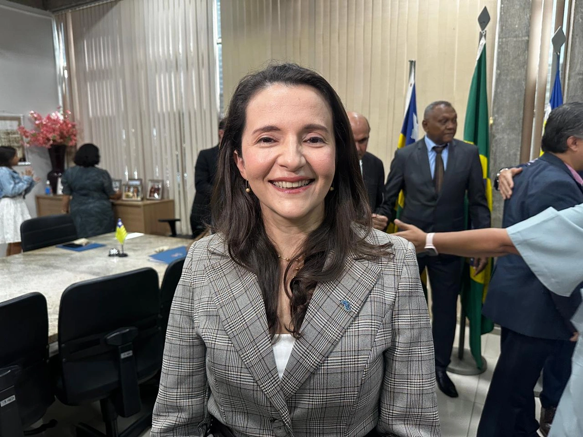 Vice-reitora Uespi, Fábia Buenos