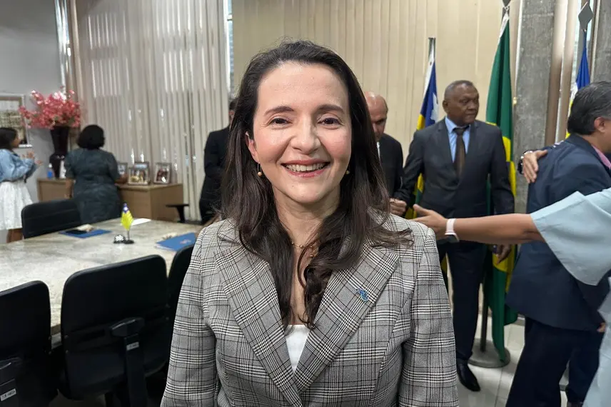 Vice-reitora Uespi, Fábia Buenos