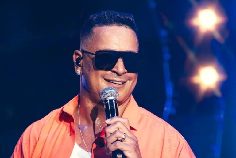 Xanddy Harmonia é internado em Salvador após mal-estar e cancela show no Rio