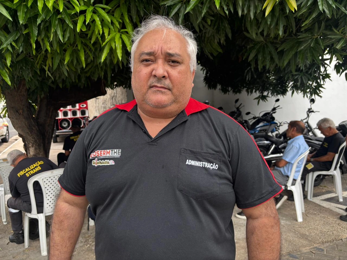 Agentes de transporte protestam contra retirada de adicional salarial em Teresina