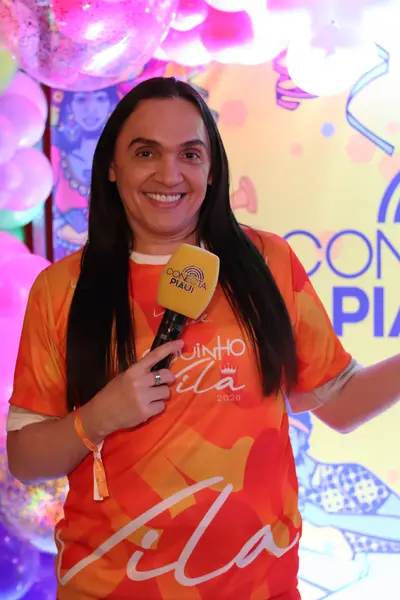 Álbum de fotos: Bloquinho do Vila agita Teresina com Xanddy Harmonia