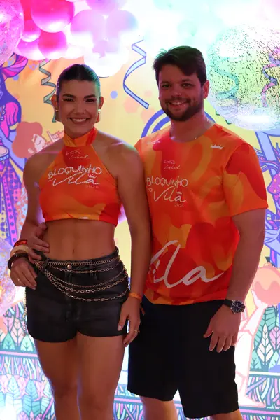 Álbum de fotos: Bloquinho do Vila agita Teresina com Xanddy Harmonia