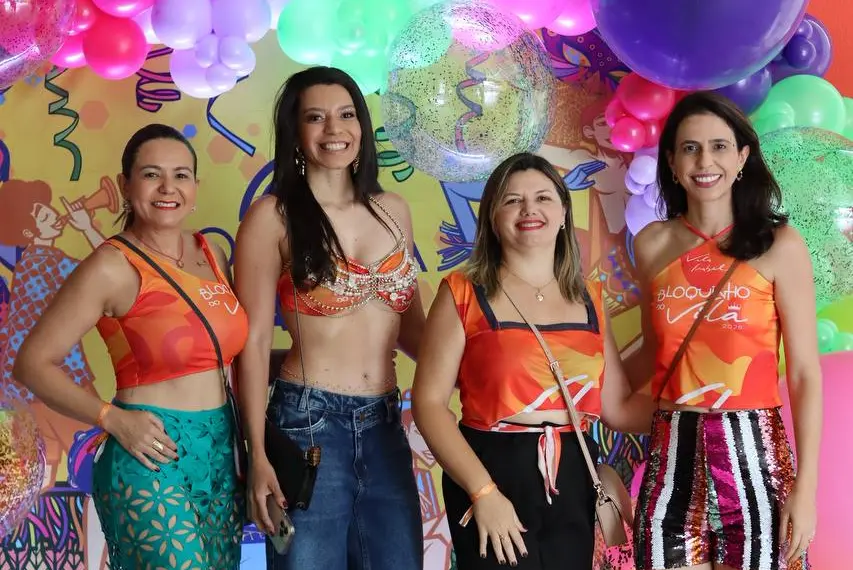 Álbum de fotos: Bloquinho do Vila agita Teresina com Xanddy Harmonia