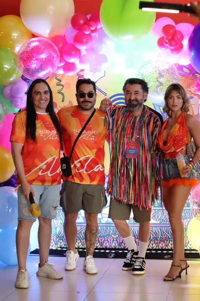 Álbum de fotos: Bloquinho do Vila agita Teresina com Xanddy Harmonia