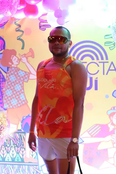 Álbum de fotos: Bloquinho do Vila agita Teresina com Xanddy Harmonia