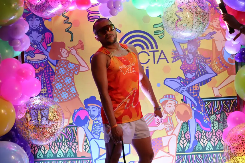 Álbum de fotos: Bloquinho do Vila agita Teresina com Xanddy Harmonia