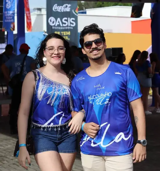 Álbum de fotos: Bloquinho do Vila agita Teresina com Xanddy Harmonia