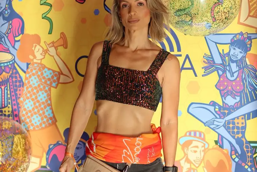 Álbum de fotos: Bloquinho do Vila agita Teresina com Xanddy Harmonia