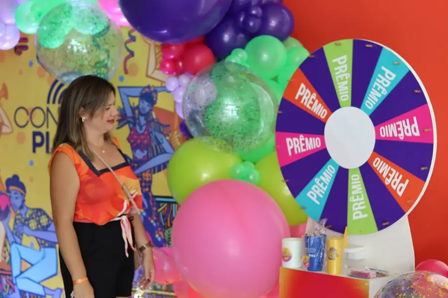 Álbum de fotos: Bloquinho do Vila agita Teresina com Xanddy Harmonia