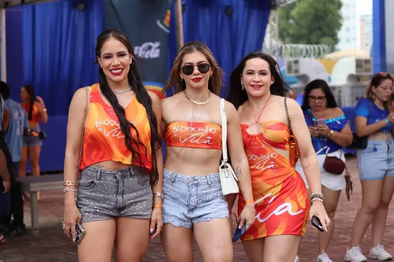 Álbum de fotos: Bloquinho do Vila agita Teresina com Xanddy Harmonia