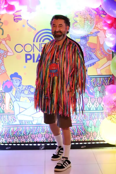 Álbum de fotos: Bloquinho do Vila agita Teresina com Xanddy Harmonia