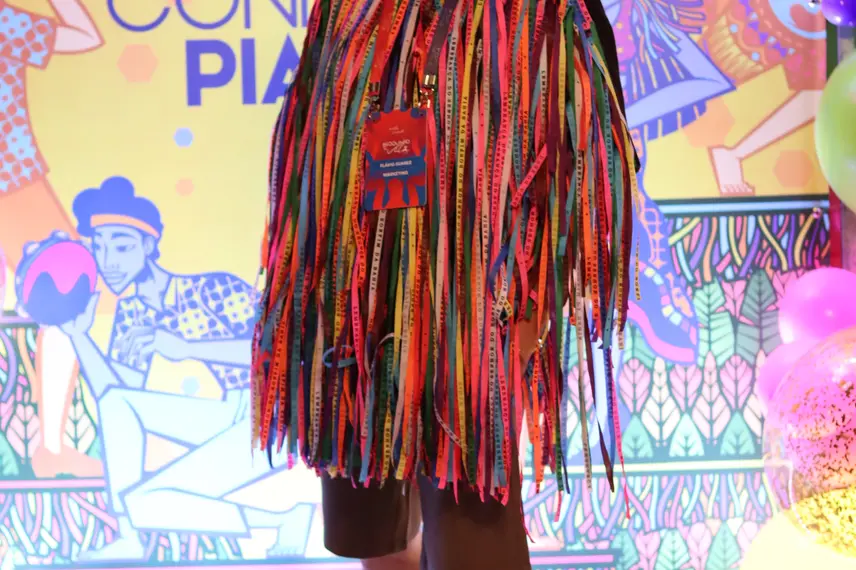 Álbum de fotos: Bloquinho do Vila agita Teresina com Xanddy Harmonia