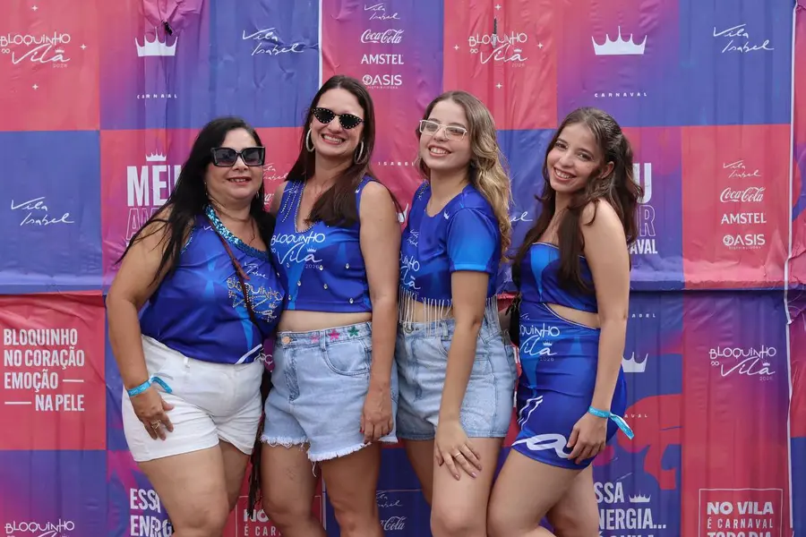 Álbum de fotos: Bloquinho do Vila agita Teresina com Xanddy Harmonia