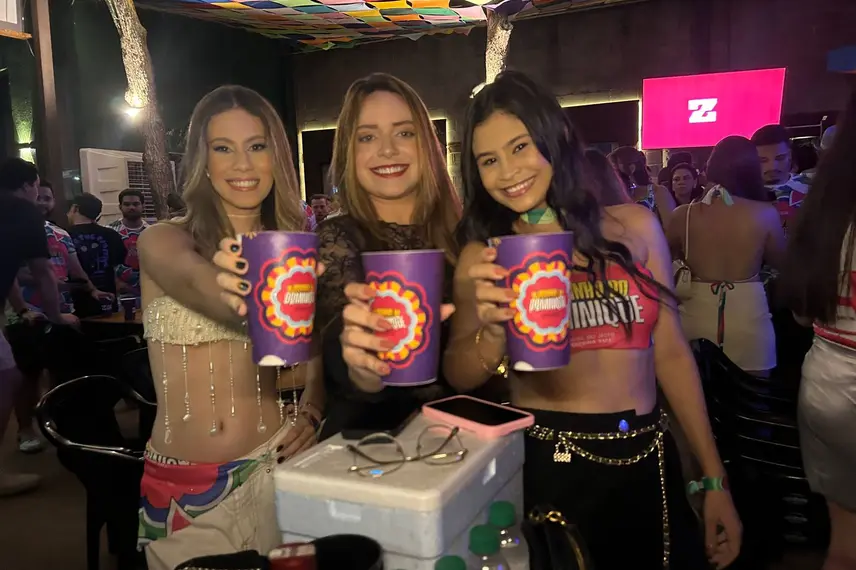 Alegria e música marcam o Bloquinho do Dominique