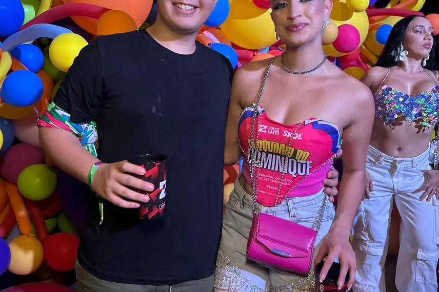 Alegria e música marcam o Bloquinho do Dominique