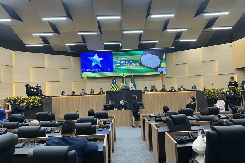 Alepi concede título de cidadania piauiense a Frei Cláudio por proposta de Kalume