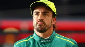 Alonso projeta últimos anos na categoria e deixa futuro em aberto após fim de contrato com a Aston Martin (Foto: Bryn Lennon – Formula 1)