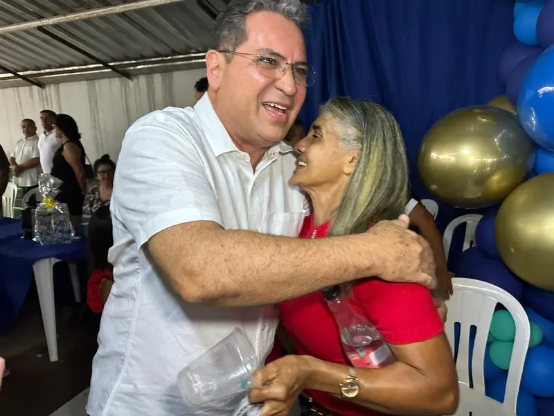 Aniversário de Júnior Carvalho reúne lideranças e comunidade em Demerval Lobão