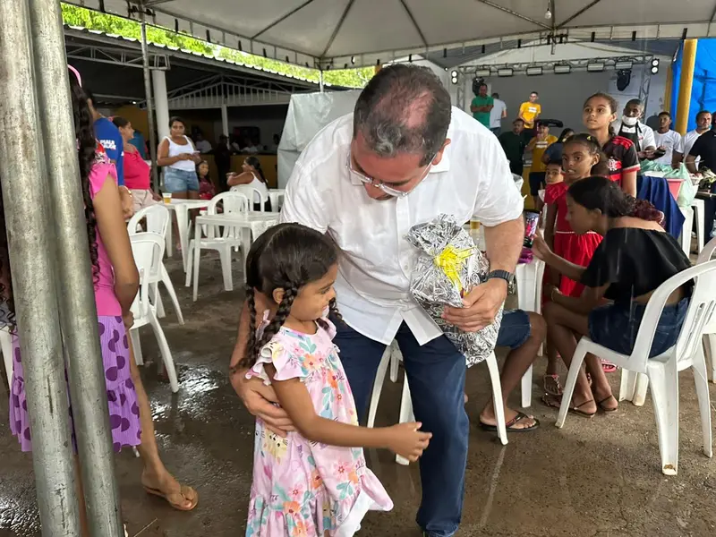 Aniversário de Júnior Carvalho reúne lideranças e comunidade em Demerval Lobão