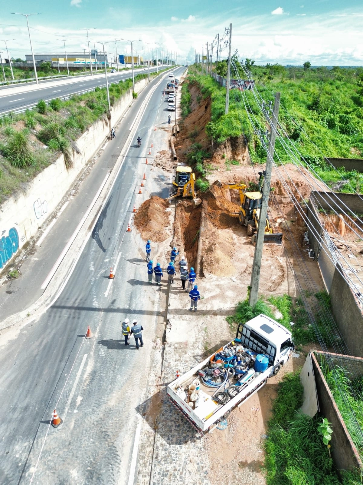 Após deslizamento, Águas de Teresina segue com trabalhos na zona Sul da capital