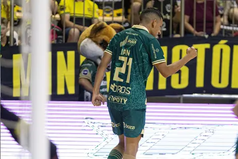 Atlético Piauiense perde para Jaraguá na prorrogação e fica com o vice