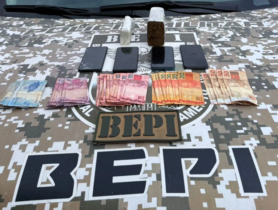 BEPI apreende drogas e celulares em operação em Água Branca