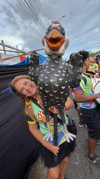 Bloco Capoeira da Madrugada abre Carnaval de Teresina com tradição e alegria