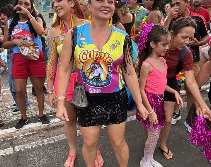 Bloco Capoeira da Madrugada abre Carnaval de Teresina com tradição e alegria