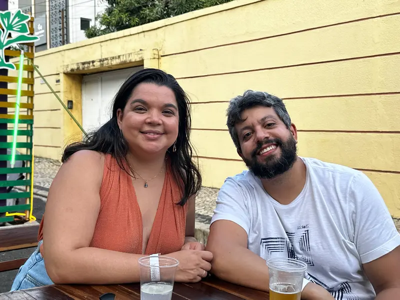 Bloco Stouradas anima a Praça Pedro II no domingo de Carnaval em Teresina