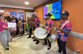 Bloquinho leva acolhimento a crianças no tratamento contra o câncer no São Marcos (Foto: James Rodrigues/Conecta Piauí)