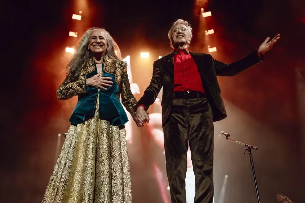 Caetano Veloso e Maria Bethânia vencem Grammy com álbum ao vivo