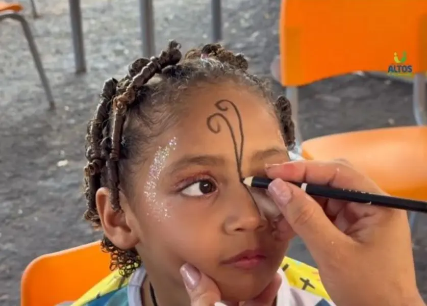 'Carnaval das Crianças' reúne famílias e anima público infantil em Altos