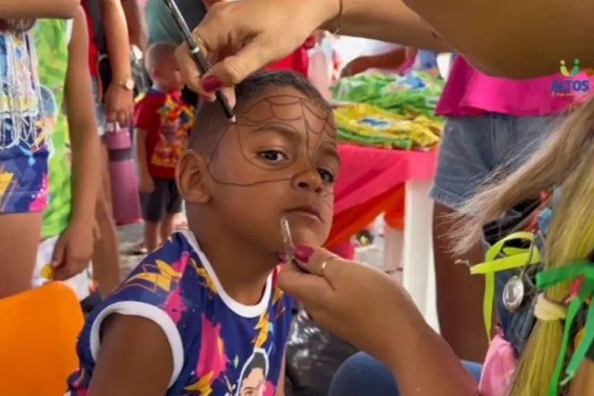 'Carnaval das Crianças' reúne famílias e anima público infantil em Altos