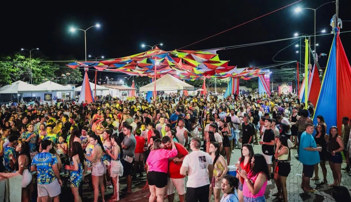 Carnaval de Manoel Emídio reúne multidão e celebra integração da comunidade