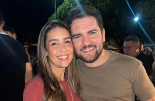 Casal Dani Claudino e Jorge Filho em noite de "Bloquinho do Bosque", em Teresina (Foto: Instagram)