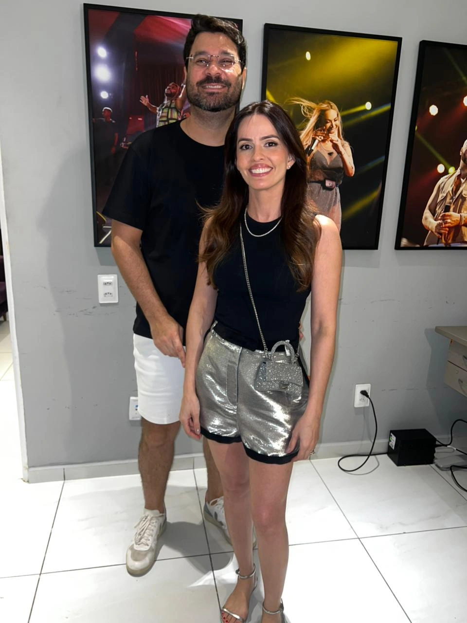 Casal Giorgi Telmo Mesquita e Livia Castelo Branco em clique exclusivo e especial