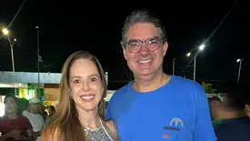 Casal Luciano Nunes e Maria Laura Lopes Nunes em noite de festa carnavalesca (Foto: Instagram)