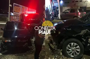 Colisão entre ambulância e carro deixa mulher ferida em Teresina (Foto: Reprodução)