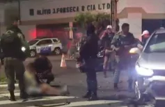 Colisão entre dois carros deixa mulheres feridas na av. Miguel Rosa