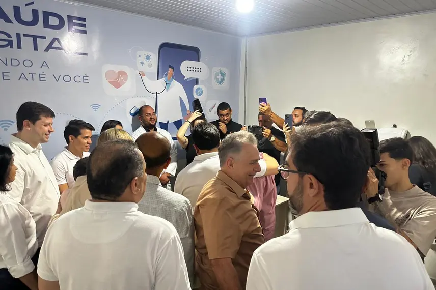 Demerval Lobão recebe ações de Saúde e Educação do Governo do Piauí