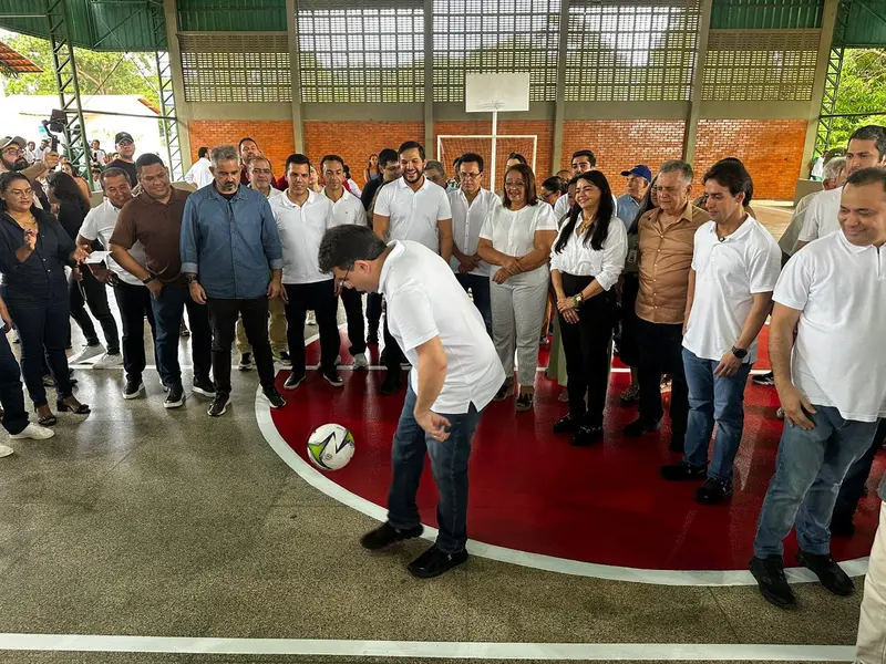 Demerval Lobão recebe ações de Saúde e Educação do Governo do Piauí