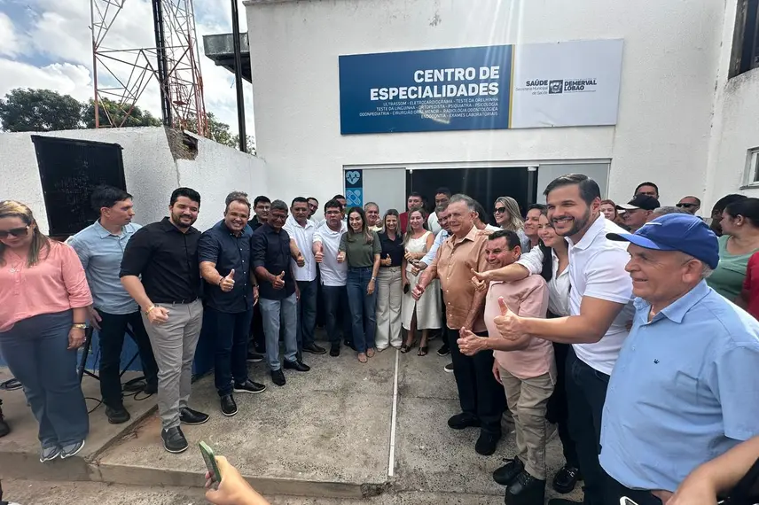 Demerval Lobão recebe ações de Saúde e Educação do Governo do Piauí