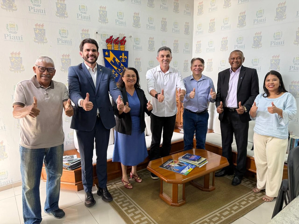 Dr. Marcus Kalume solicita curso de Psicologia para a Uespi de Floriano