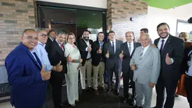 Em Brasília, Júlio César e Marcelo Castro reúnem cerca de 100 prefeitos e reforçam unidade da chapa governista ao Senado (Foto: Reprodução)
