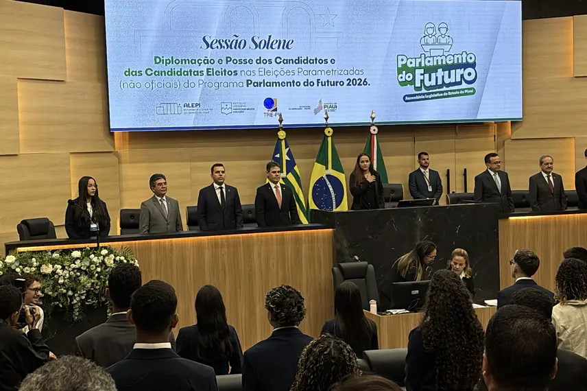 Estudantes vivenciam rotina parlamentar na Alepi pelo projeto Parlamento do Futuro