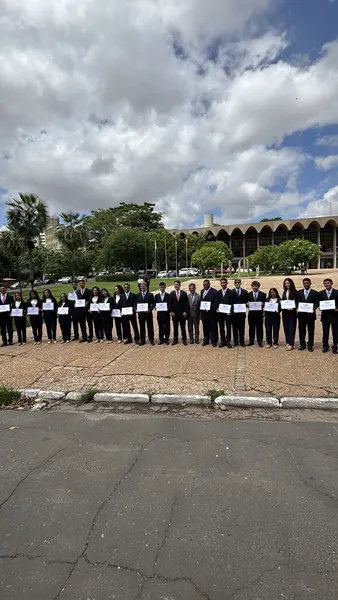 Estudantes vivenciam rotina parlamentar na Alepi pelo projeto Parlamento do Futuro