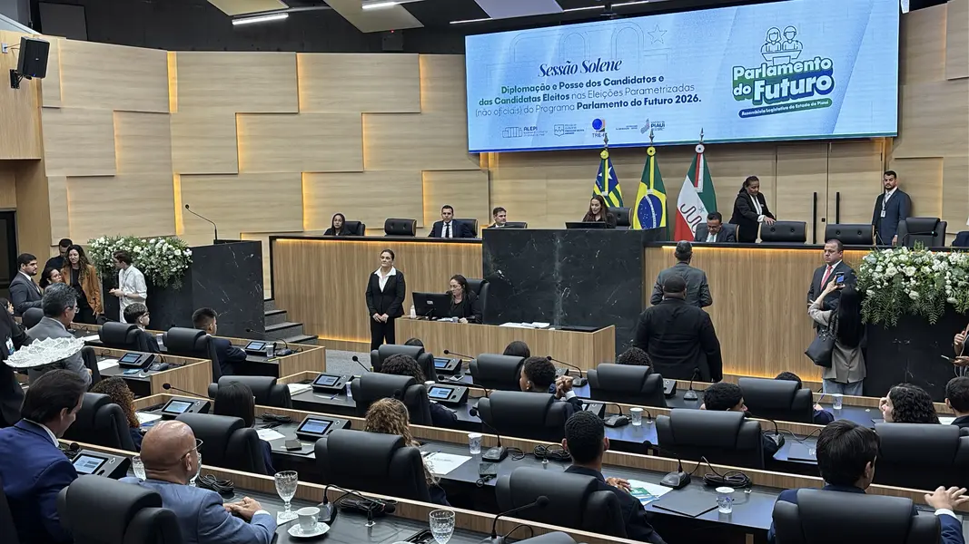 Estudantes vivenciam rotina parlamentar na Alepi pelo projeto Parlamento do Futuro