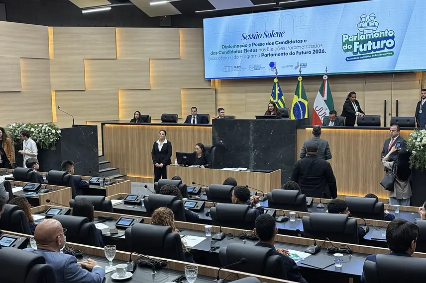 Estudantes vivenciam rotina parlamentar na Alepi pelo projeto Parlamento do Futuro